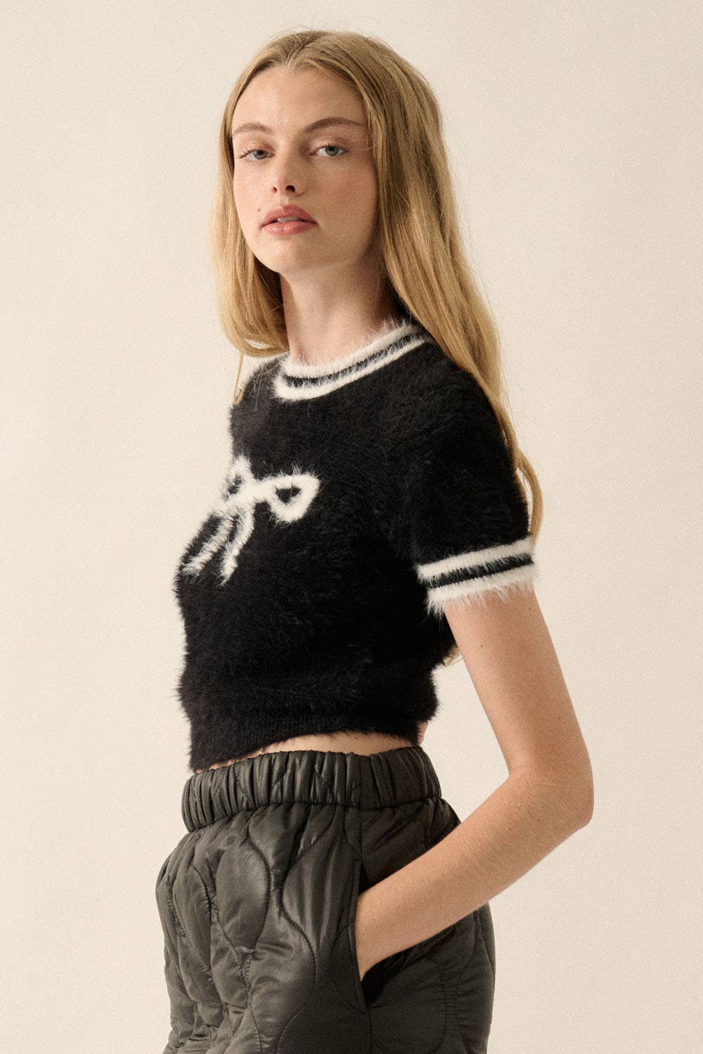 Fuzzy Kit Cropped Bow Graphic Short-Sleeve Sweater