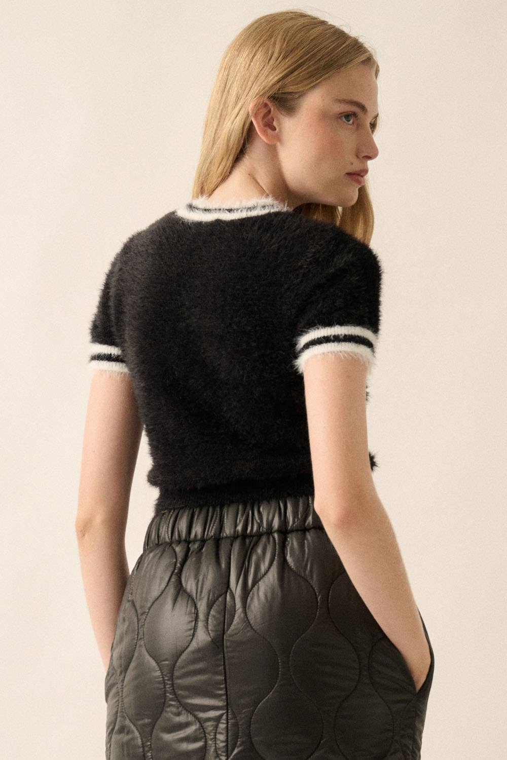 Fuzzy Kit Cropped Bow Graphic Short-Sleeve Sweater